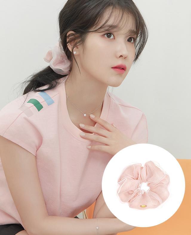 [아이유 PICK] LALA J 오간자 헤어 스크런치 (JALJHS2BF821FA000)