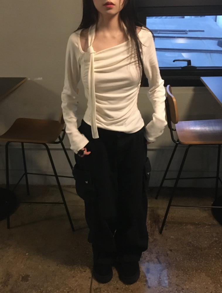 홀터넥 러블리 셔링 기모티