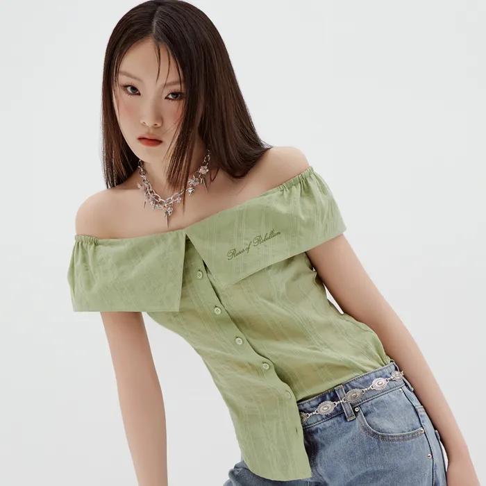 OFF-SHOULDER BLOUSE LIGHT GREEN BQ2WB003