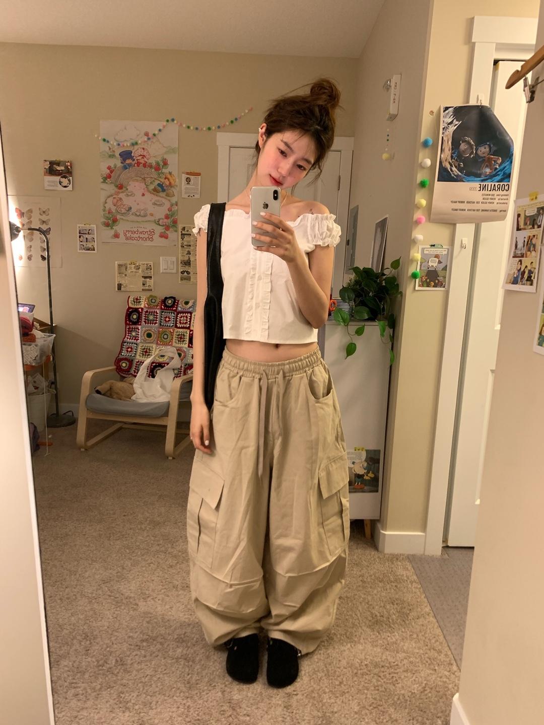 oversized cargo pants