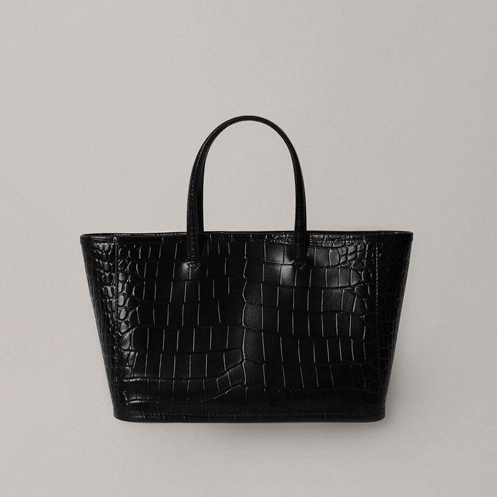 [예약주문 05/08 순차배송] Ain croco tote bag (Black)