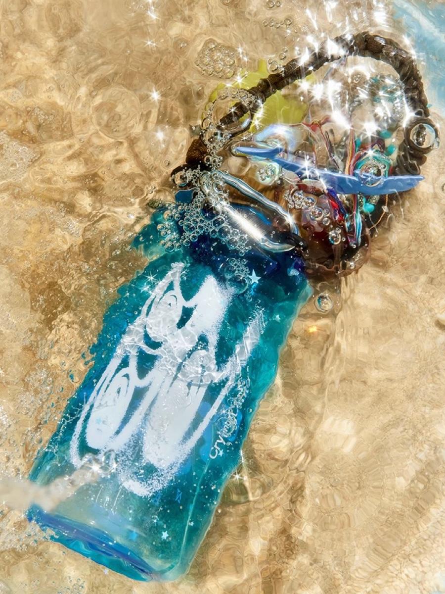 Crying Center Pendant DIY Sports Water Bottle (2color)