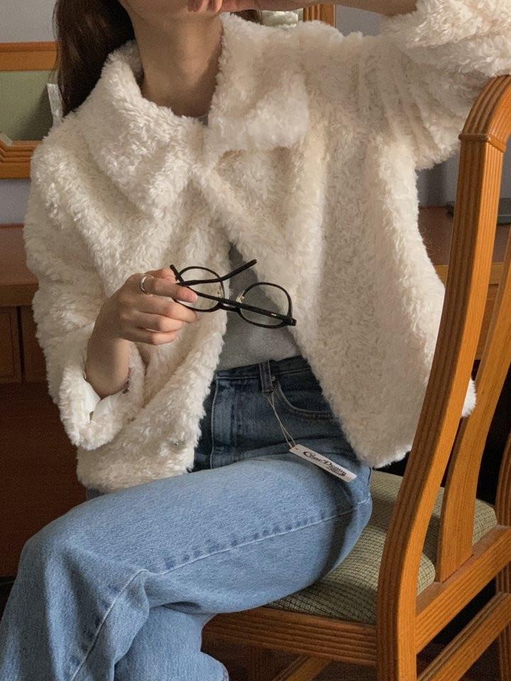 뽀글이 카라 양털 퍼 자켓(3color)