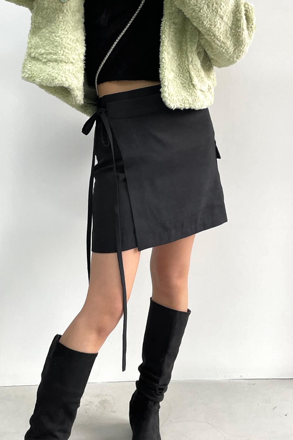 maju cargo wrap skirts (black)