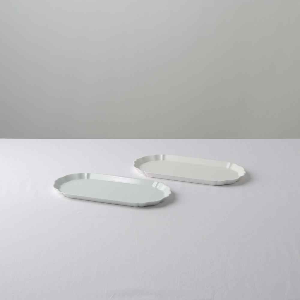 백자 소반 긴 접시, 인현식