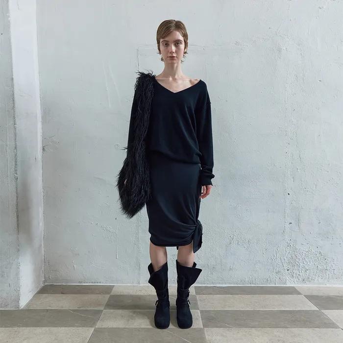 (1차 REORDER) ASYMMETRIC JERSEY BUTTON SKIRT IN BLACK