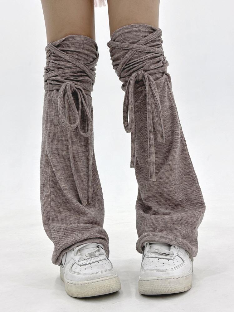 멀티 롱 스트랩 레이스업 더 루즈 셔링 레그 워머(4color)