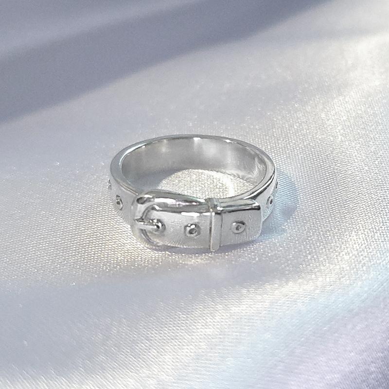 Belted ring
