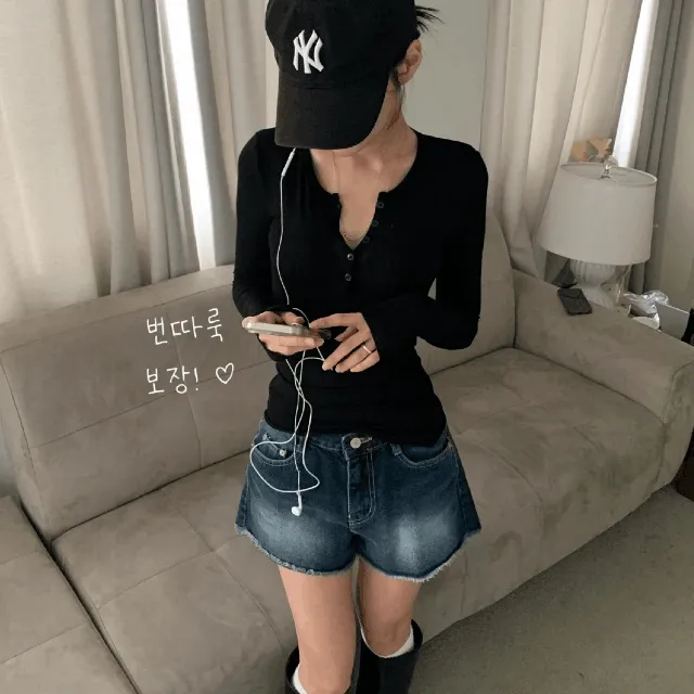 [번따룩💕/몸매보정✨] 글램 텐셀 단추 봄 여름 슬림핏 기본 긴팔티