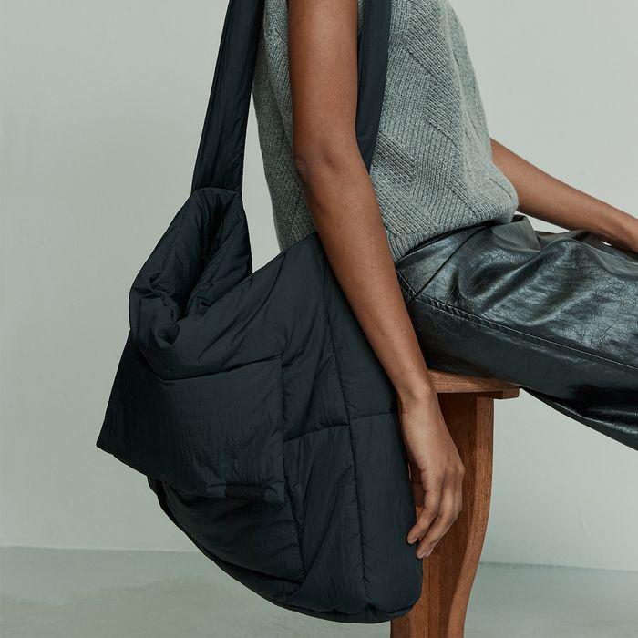 PADDED SHOULDER BAG