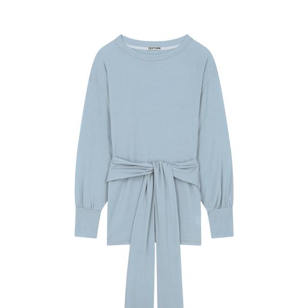 tied long sleeve t-shirts