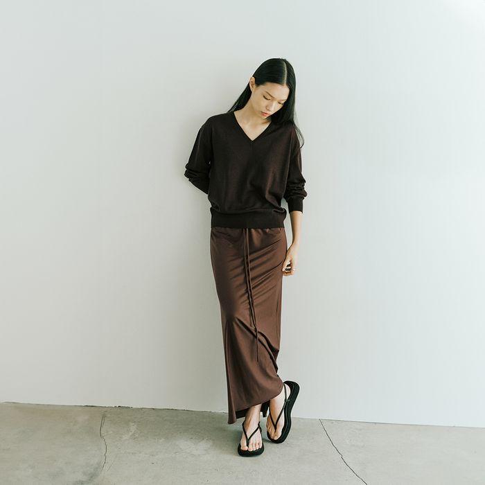 Silky long skirt / Brown