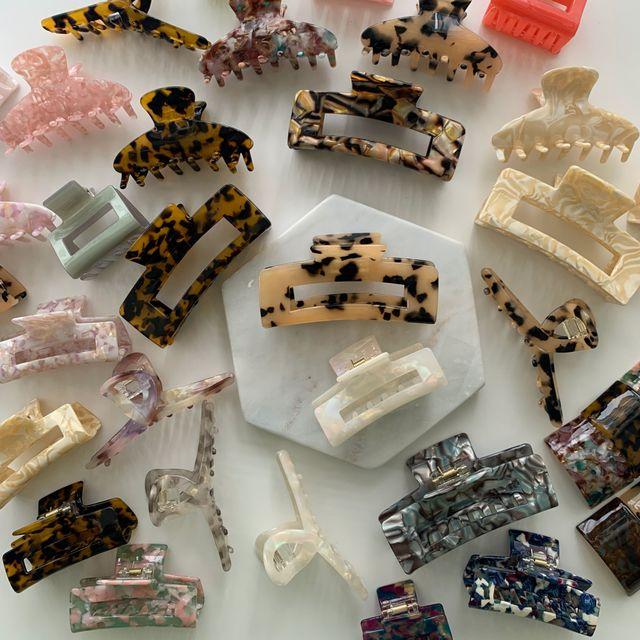 [3+1당일출고] 신상 자개 진주 꼬임 메탈 반묶음 올림머리 빅사이즈 여름 집게핀 헤