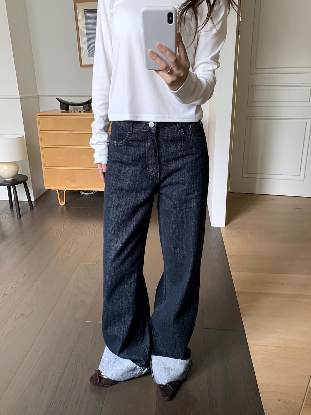 프릴리 RM. Casual Roll-Up Denim Pants