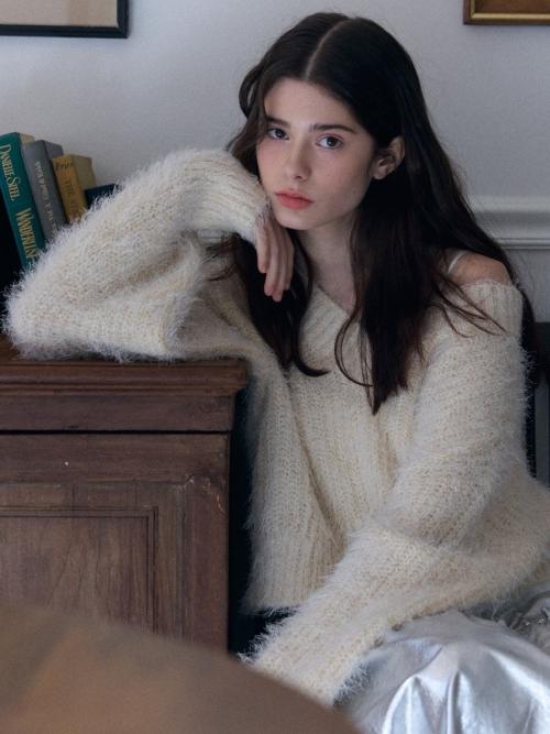 v neck feather knit_butter