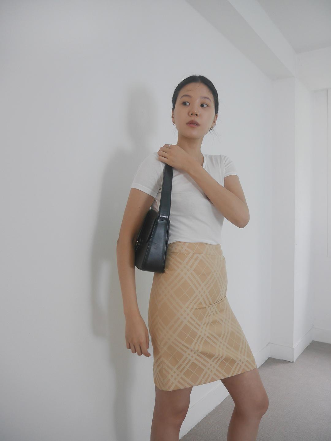BURBERRY blue label beige skirt