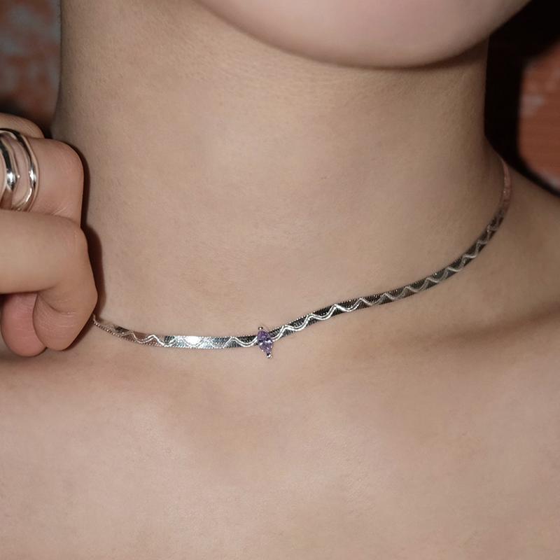 Wavy marquise chocker