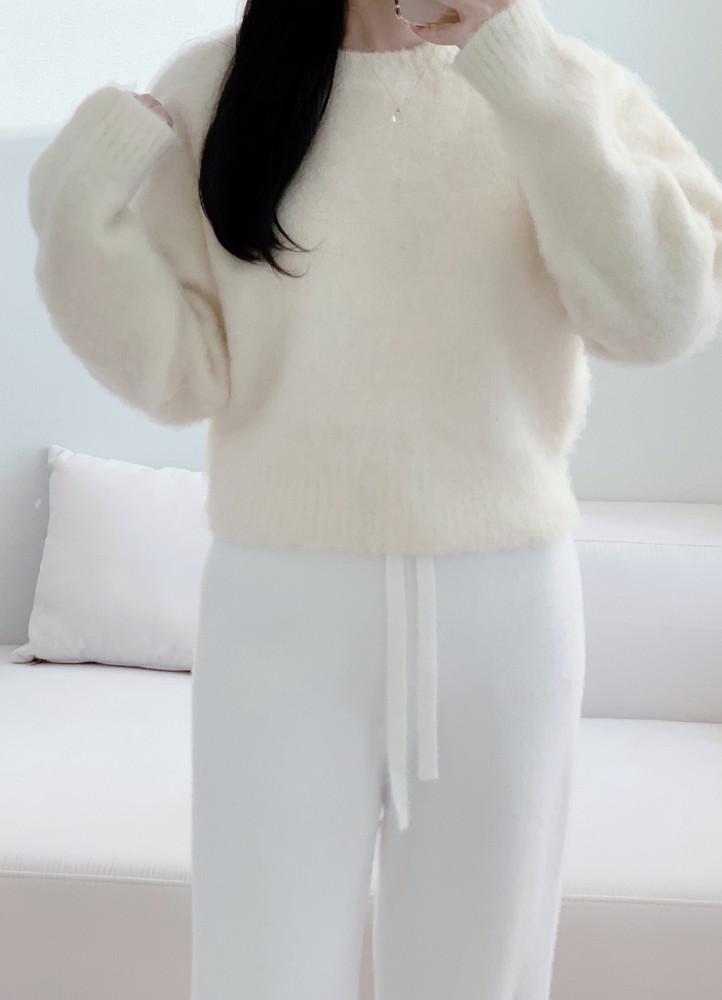 Chacha pong knit 바닐라 라운드 퍼 니트