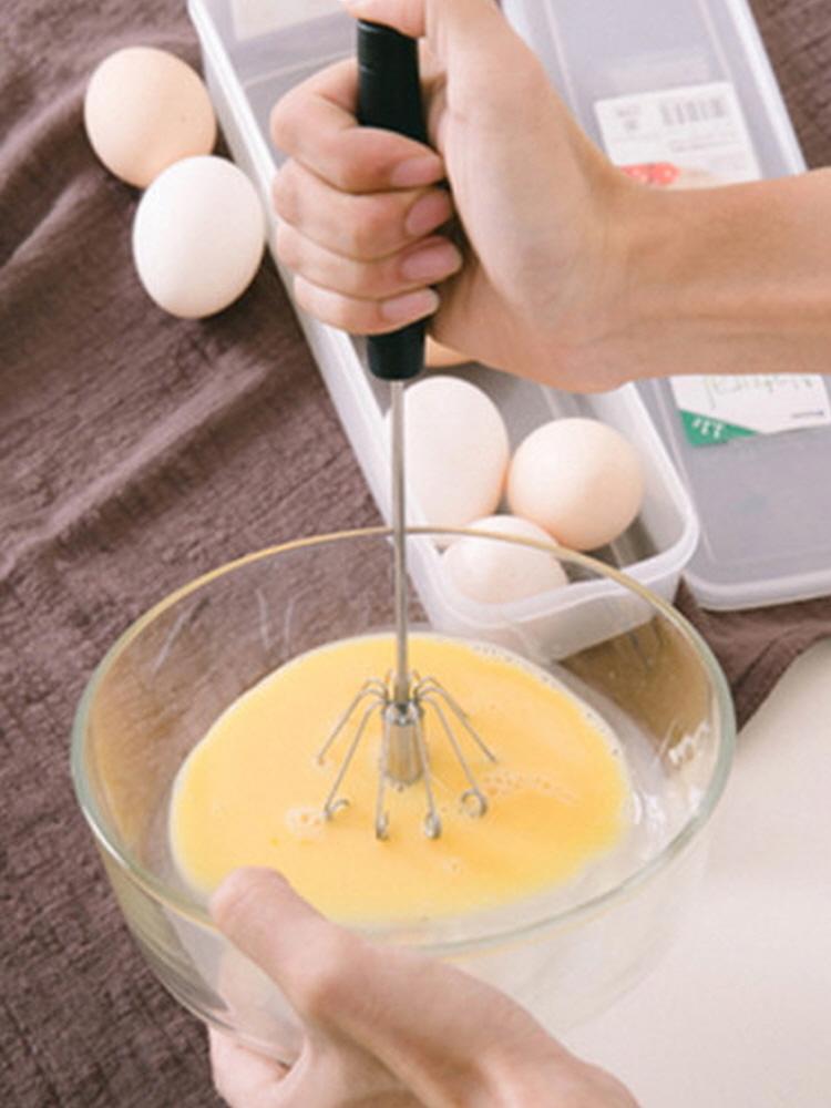 베이직 푸쉬 반자동 회전 거품기 색상랜덤 발송