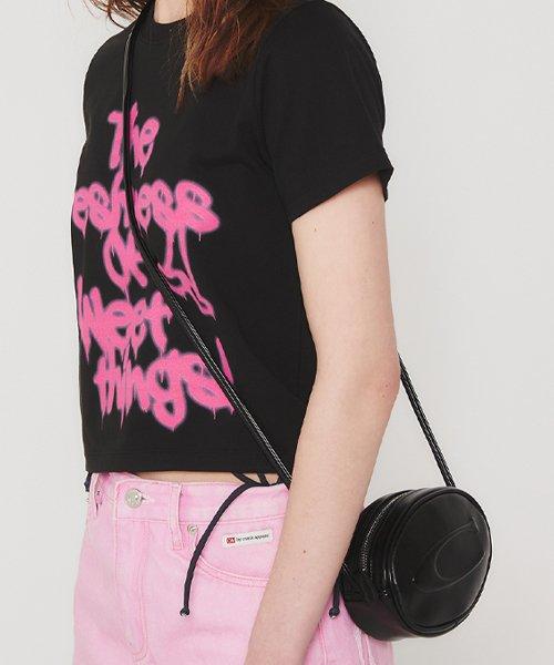 엠보싱 로고 미니 크로스백_블랙