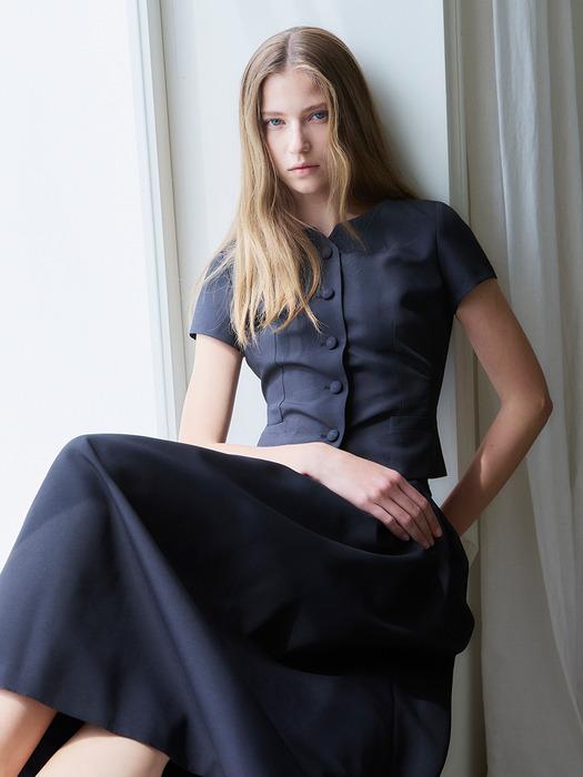 Notched Neck Tailored Blouse_Black