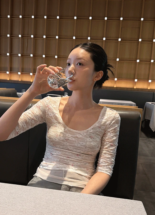 [레이어드] Emma lace top (1color)