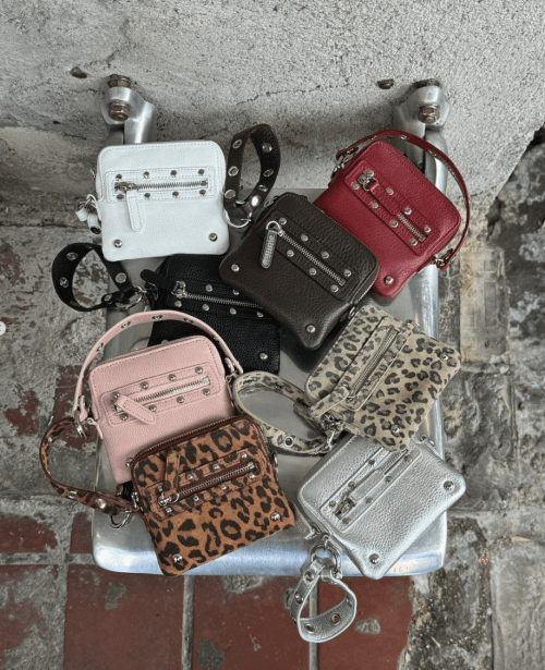 DEINET STUD CROSS CHAIN WALLET