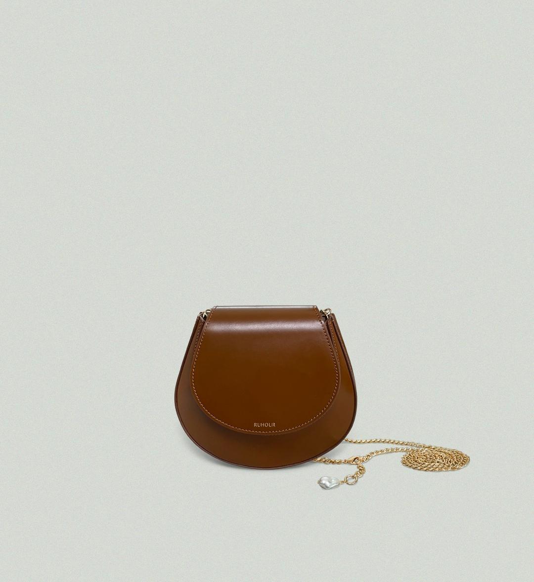 Shell chain bag / Camel brown