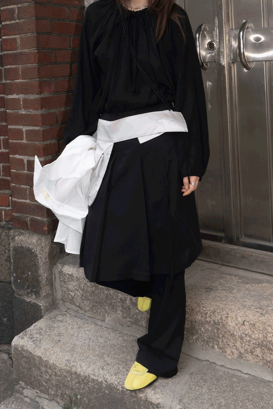 STRAP PLEATS SK PT