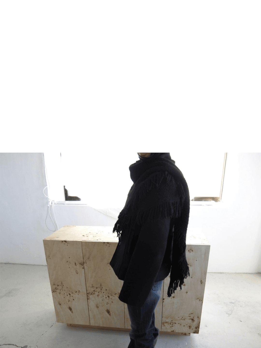 TASSEL TRIANGLE SCARF (2 COLOR)