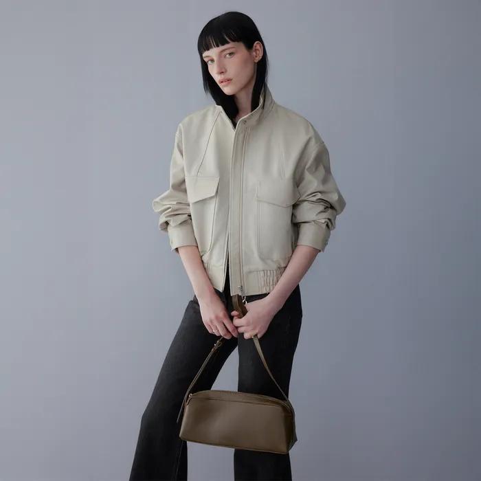 신세틱 레더 하이넥 블루종 점퍼_라이트 베이지 7155320005