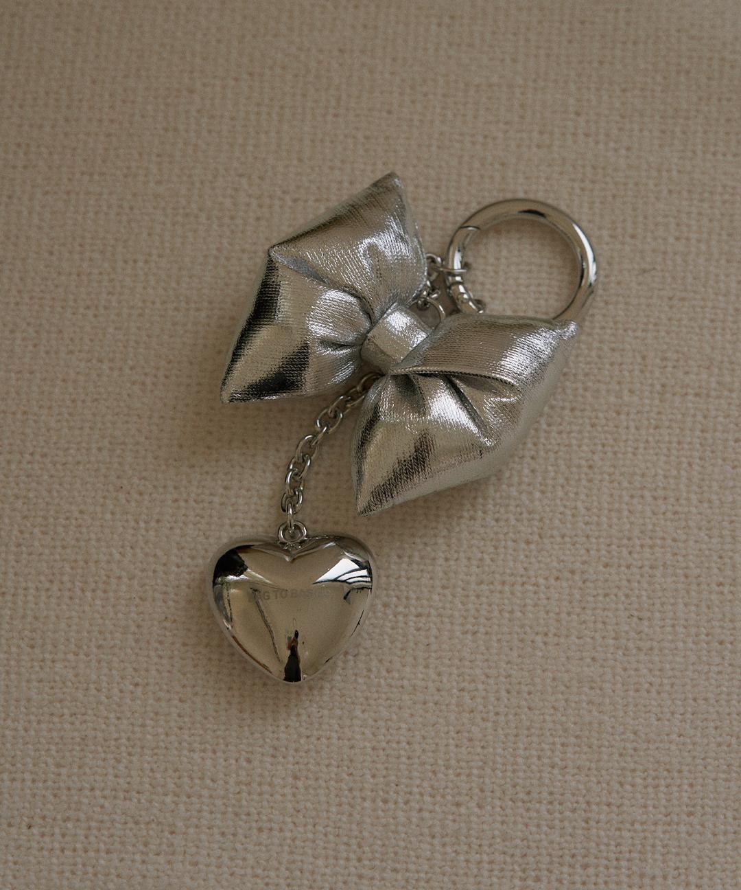 백투베이직스  Heart ribbon keyring