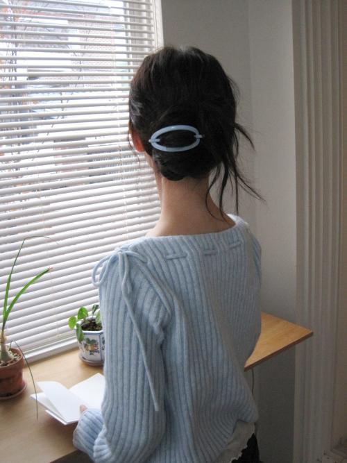 Must Hair pin (Sky Blue)