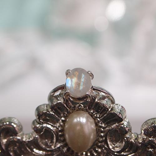 Rainbow 레인보우문스톤 Cut Oval 반지