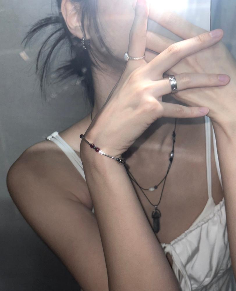 garnet 탄성 비즈 팔찌