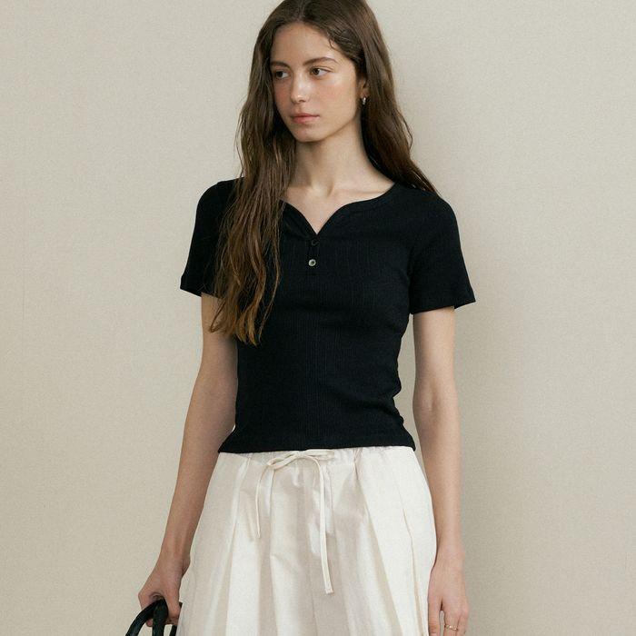 comos 1421 henly-neck ribbed T-shirt (black)