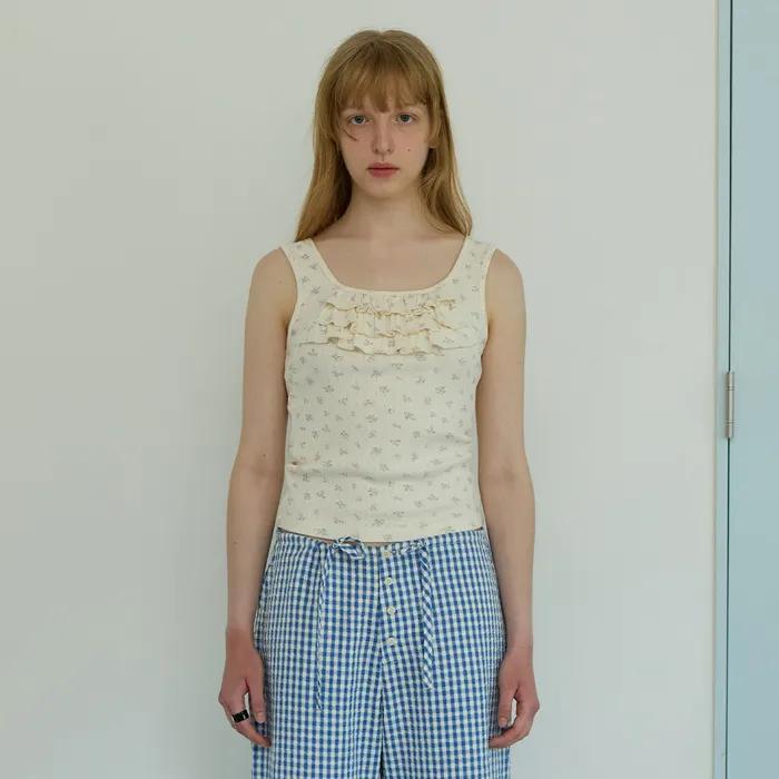Frilly Sleeveless, Cream