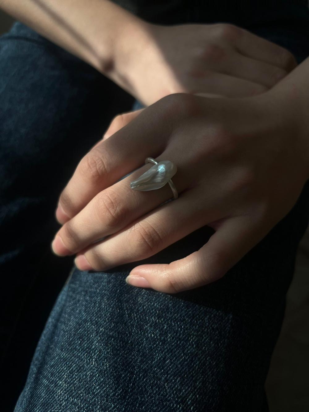liquid pearl_uneven silver ring