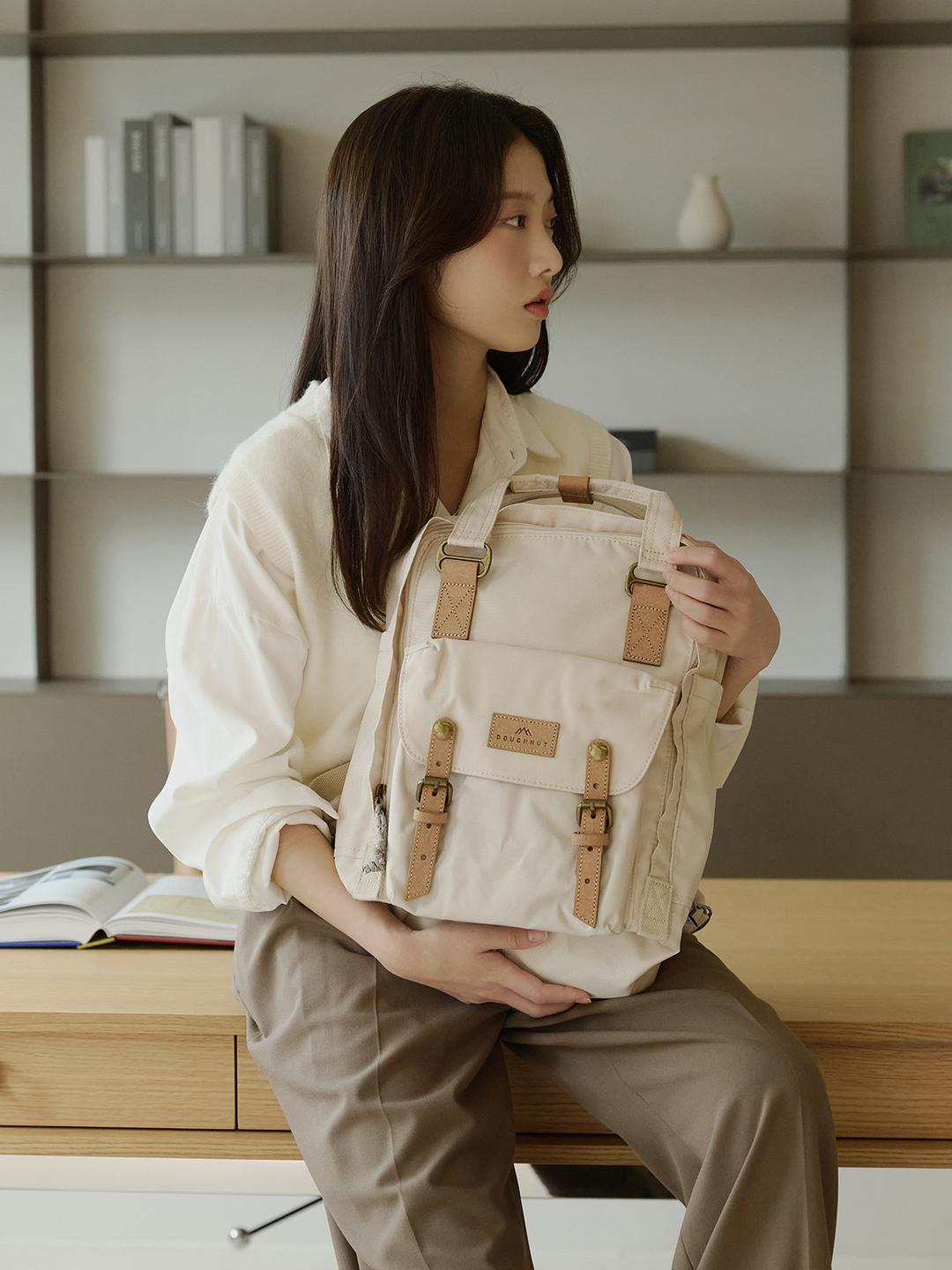 마카롱리본 16L 백팩 스톤