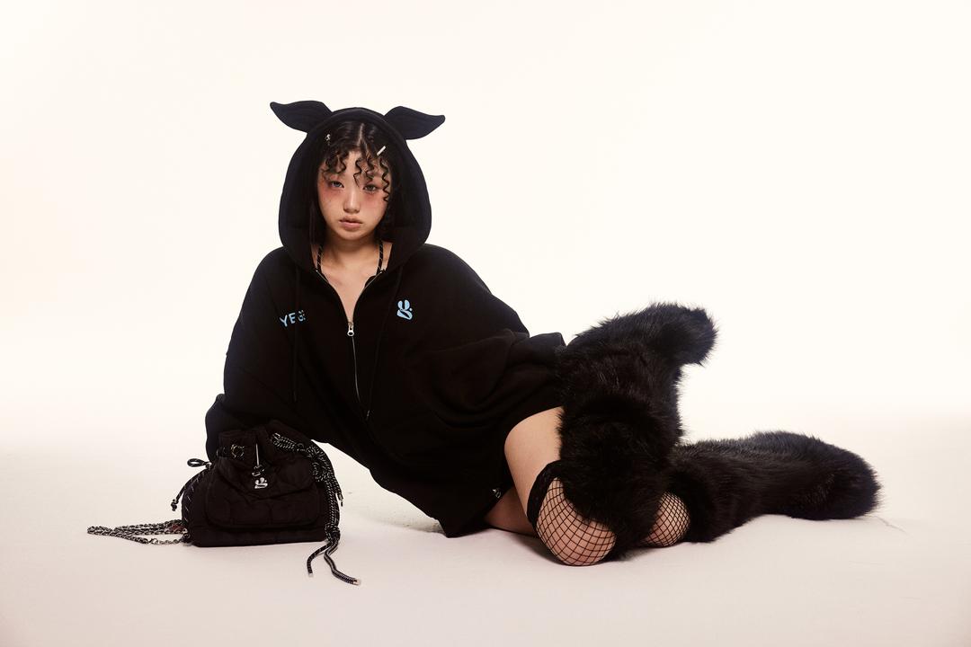 Wing hoodie