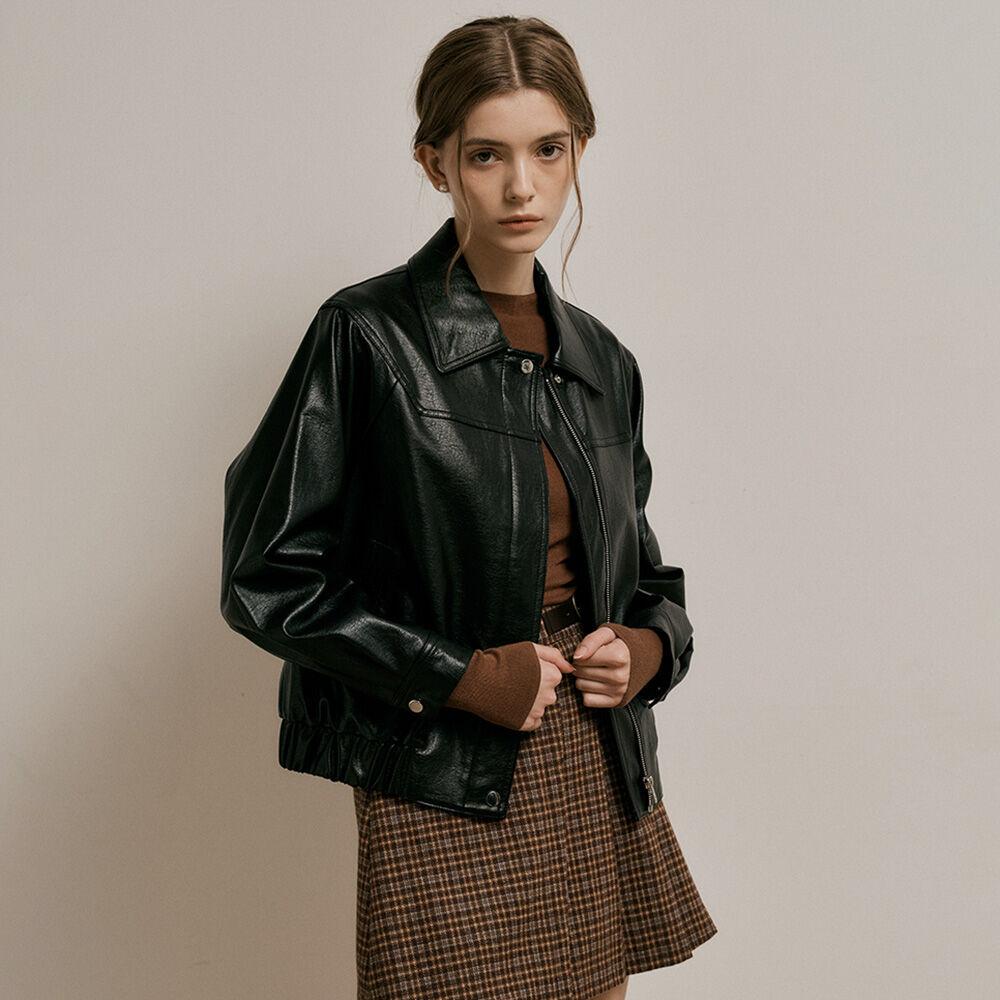 WD_Black leather jacket