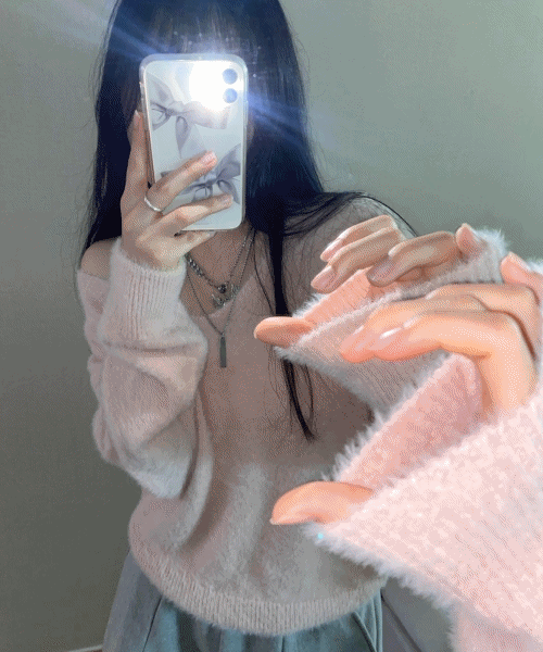 러블리힙 [겨울필수템/보들보들☁] 밍키 루즈핏 브이넥 원 오프숄더 긴팔 니트