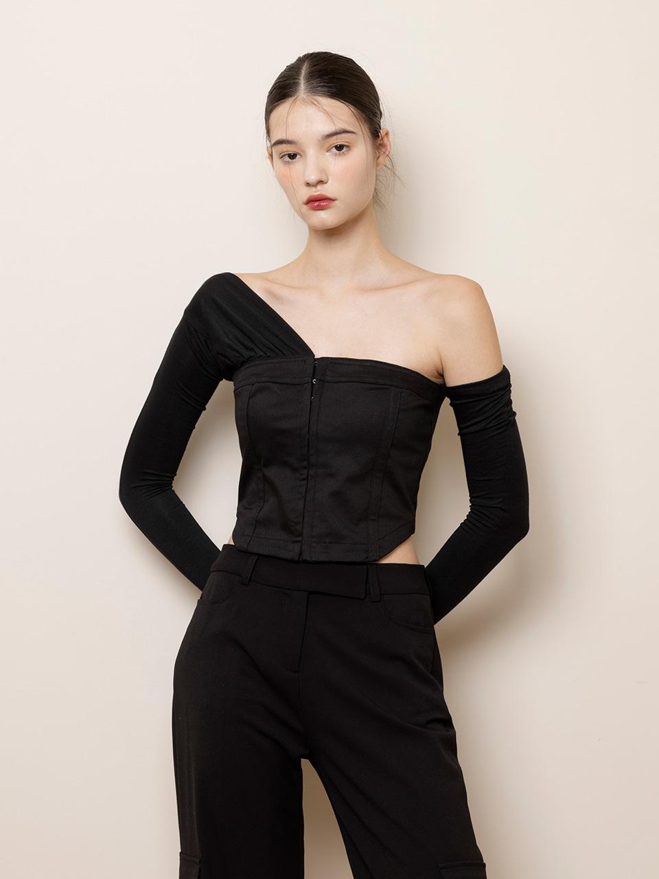[10월 14일 예약배송] Monica top (Black)