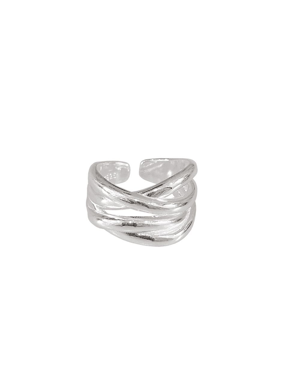 Double twist open ring