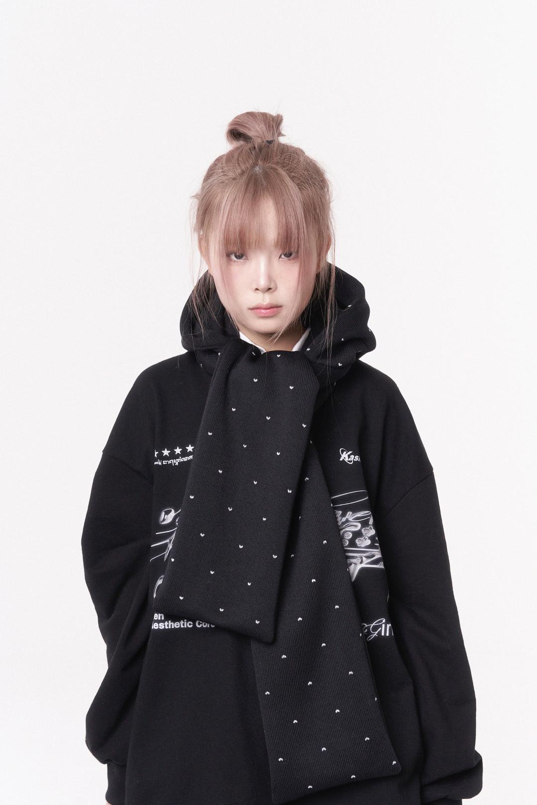 Mini heart reversible hood muffler