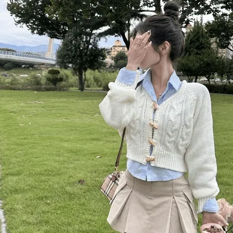 [아방핏/fw] 엘리 떡볶이 꽈배기 니트 가디건