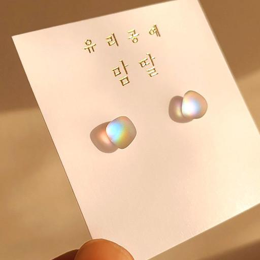 1월2일발송🌙무광 못난이 오로라 유리귀걸이