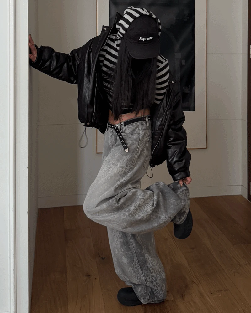 Dark Leo denim pants