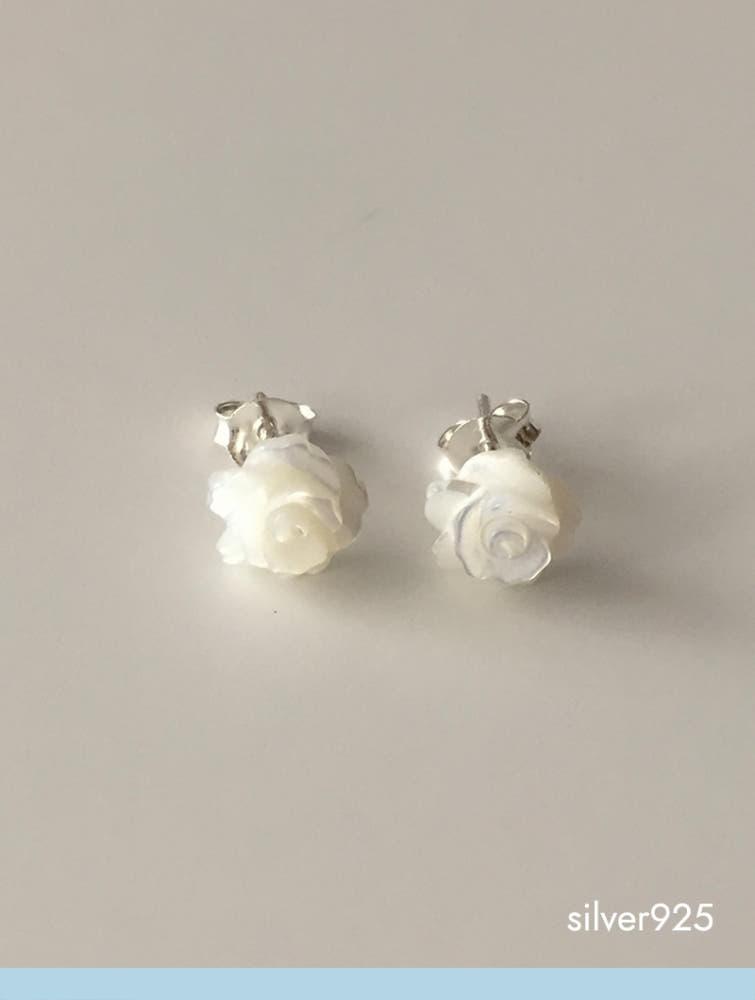 (모앳/귀걸이) shell rose earring (silver925) 실버 로즈 자개 은 귀걸이