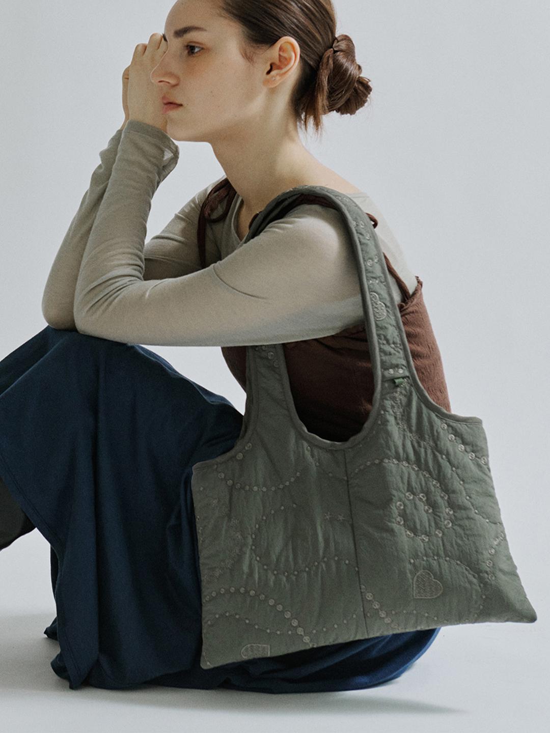 Broderie Padded Square Bag - Khaki